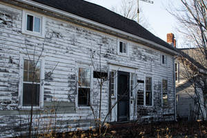 Rustic Fall Weathered House Wallpaper