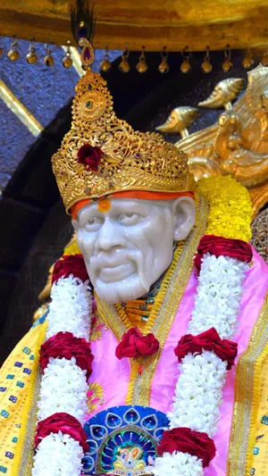 Sai Baba Hd With Crown Wallpaper