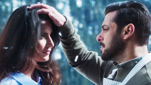 Salman Khan Katrina Kaif Head Pat Hd Wallpaper