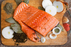 Salmon Onion Peppercorn On Chopping Board Wallpaper