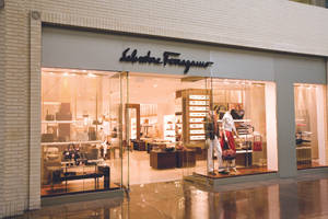 Download free Salvatore Ferragamo Mall Outlet Wallpaper