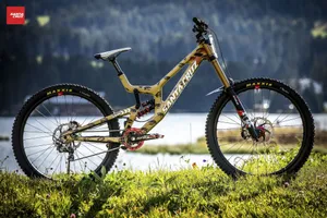 Santa Cruz V10 29 4k Mountain Bike Wallpaper