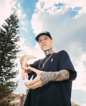 Santa Fe Klan Outdoors Low Angle Wallpaper