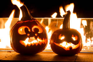 Scary Halloween Burning Carved Pumpkins Wallpaper