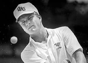 Scott Verplank Demonstrating A Perfect Golf Swing. Wallpaper