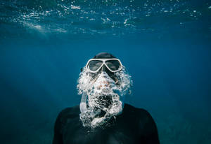 Scuba Diving And Air Bubbles Wallpaper