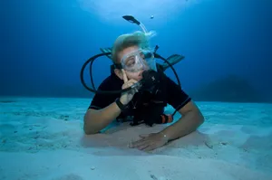 Scuba Diving Thinking Wallpaper