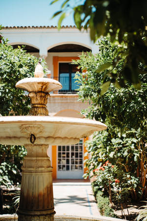 Seville City Fountain In Daylight Wallpaper