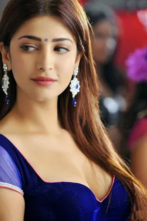 Shruti Hassan Hd Blue Dress Wallpaper
