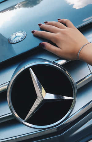 Silver Detailing Mercedes Classic Iphone Wallpaper