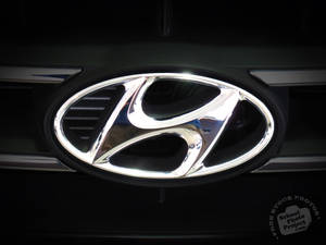 Silver Hyundai Logo Wallpaper