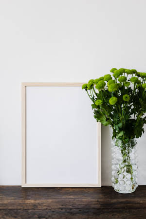 Simple Clean Blank Frame Wallpaper