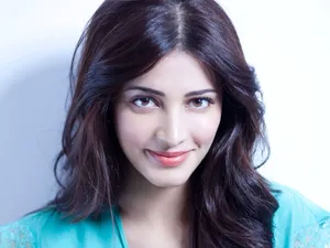 Simple Shruti Hassan Hd Wallpaper