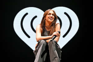 Singeron Stagewith Heart Logo Wallpaper