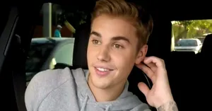 Smiling Justin Bieber 2015 Wallpaper