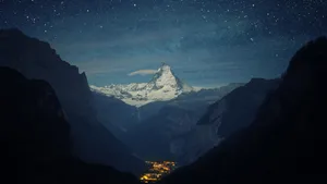 Snowy Mountain Peak Acotar Desktop Wallpaper