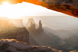 Soft Sunlight In Canyonlands National Park Wallpaper