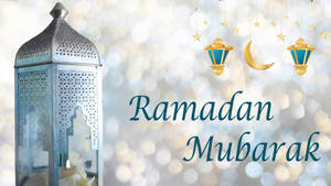 Sparkling Ramadan Mubarak Wallpaper