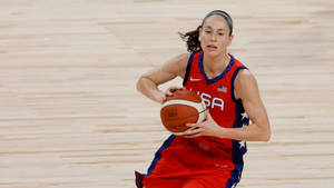 Sporty Sue Bird Wallpaper