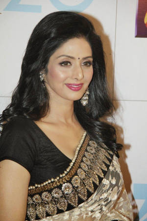 Sridevi Black Fashion Wallpaper