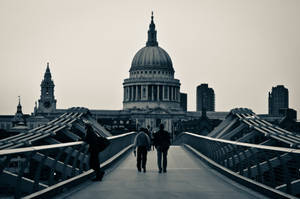 St Paul Monochrome People Walking Wallpaper