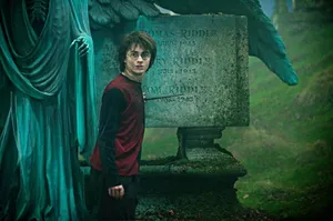 Stone Statue Harry Potter Phone Wallpaper
