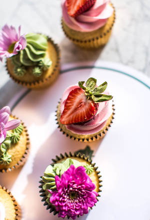 Strawberry Flower Cupcake Wallpaper