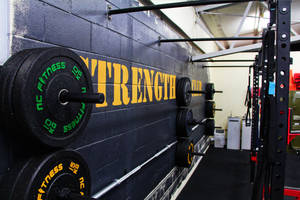 Strength Gym Weightlifting Wallpaper