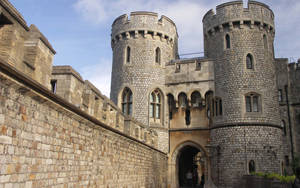 Stunning View Of Windsor Castle Walls Wallpaper