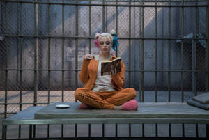 Suicide Squad Movie Harley Quinn Jail Wallpaper