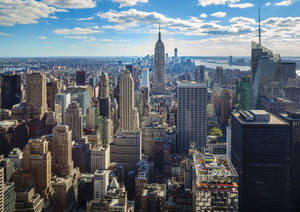 Sunny Manhattan Cityscape Wallpaper