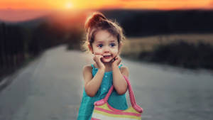 Sunset Baby Girl Wallpaper