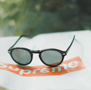 Supreme Round Sunglasses Wallpaper