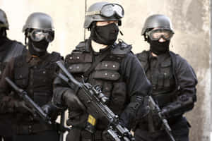 Swat Team Locking And Loading Wallpaper