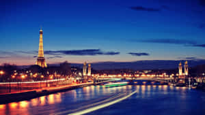 Sweet Dreams Of The City Of Love. Wallpaper