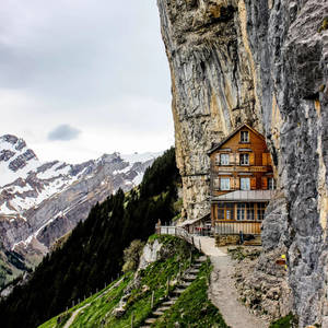 Swiss Alps Guest House Wallpaper
