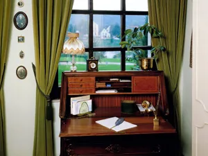Table, Curtains, Paintings, Paper, Office, Interior Wallpaper