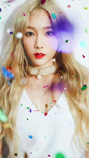 Taeyeon Colorful Confetti Wallpaper