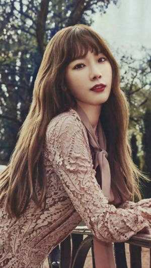 Taeyeon In The Woods Wallpaper