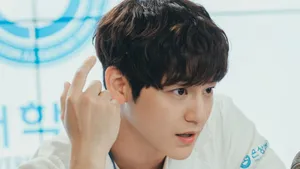 Talking Kim Bum Wallpaper