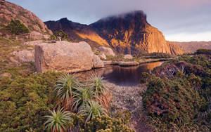 Tasmania Small Pond Mountains Wallpaper