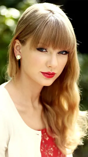 Taylor Swift Rocking Out On Her Iphone Wallpaper