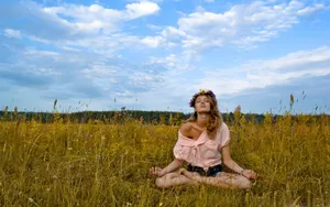 Teen Girl Yoga Meditation Wallpaper