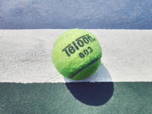 Teloon Tennis Ball Wallpaper