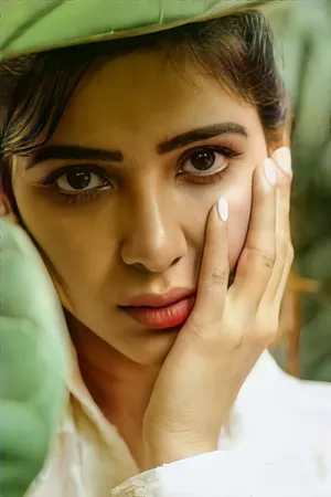 Telugu Heroines Beauty Shot Plants Wallpaper