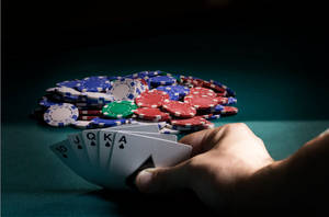 Texas Hold'em With Large Pot Wallpaper