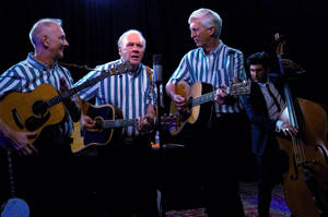 The Kingston Trio 2022 Rio Theatre Promotional Photograph Wallpaper