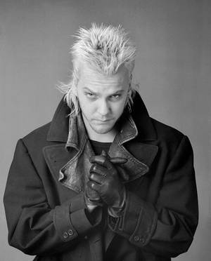 The Lost Boys Movie Kiefer Sutherland Wallpaper