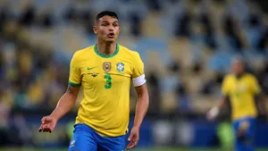 Thiago Silva In Brazil Team Wallpaper