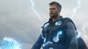 Thunder God In 4k - Thor From Avengers Endgame Wallpaper